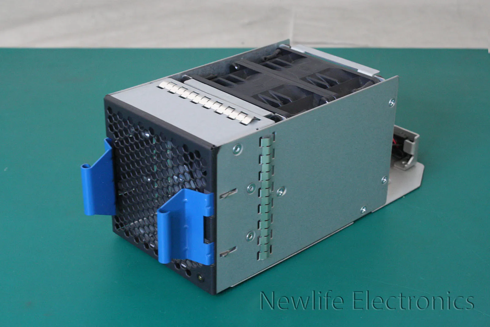 JH185-61101 HP HP Flex Fabric 5930 4 slot Back to front Airflow fan tray