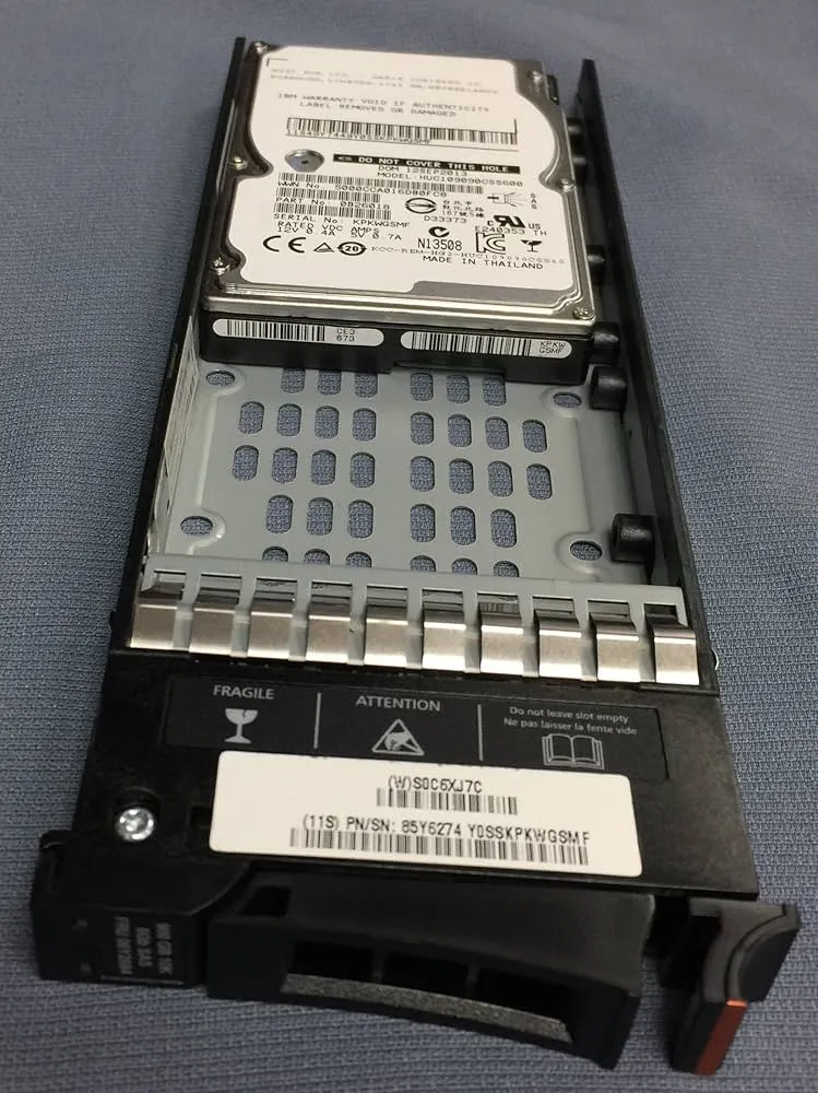 2076-3549 IBM 900GB 6GB SAS 10K 2.5 SFF