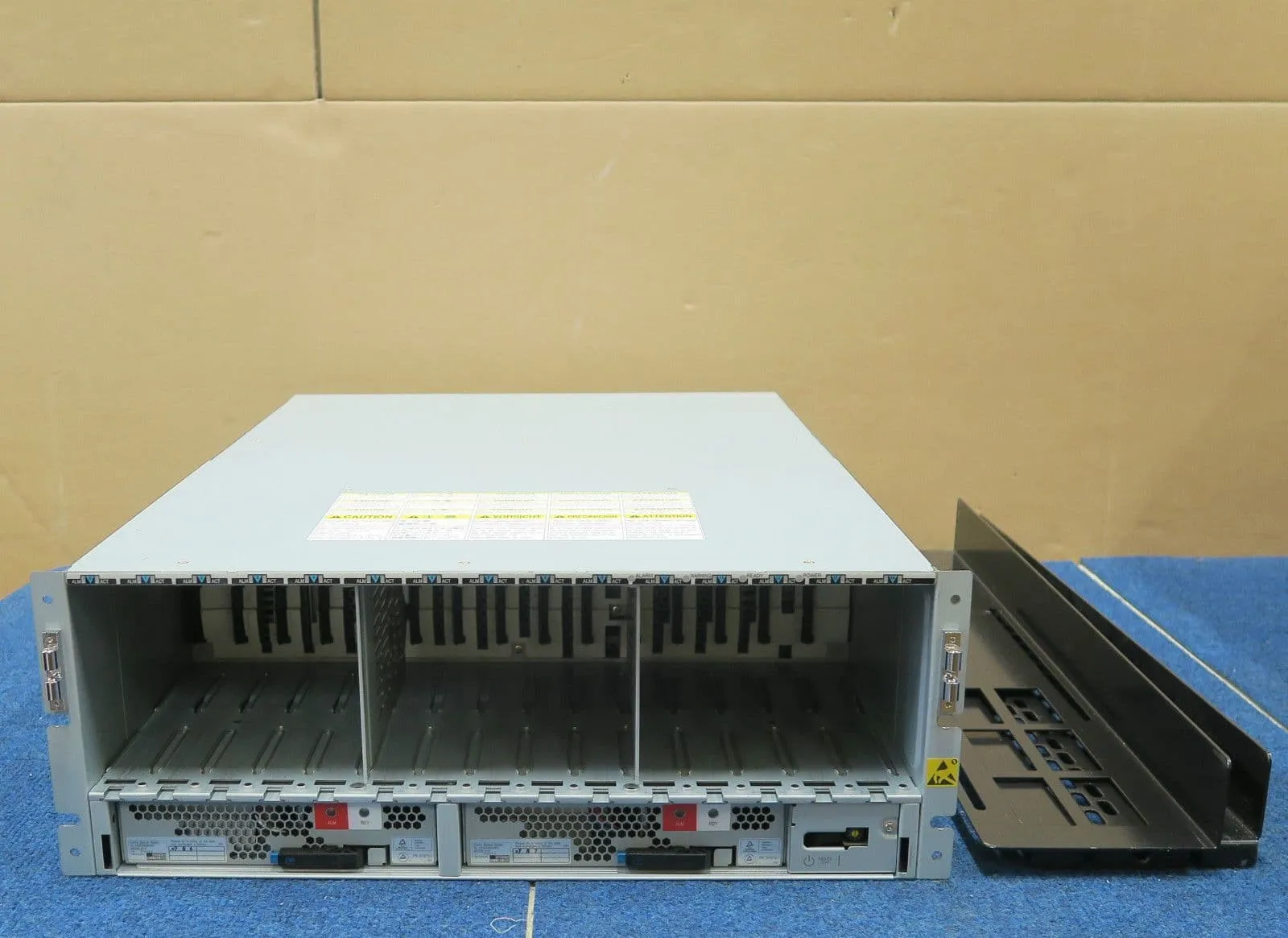 DF800-RK2 HDS AMS2x00 Base unit. no ctrl