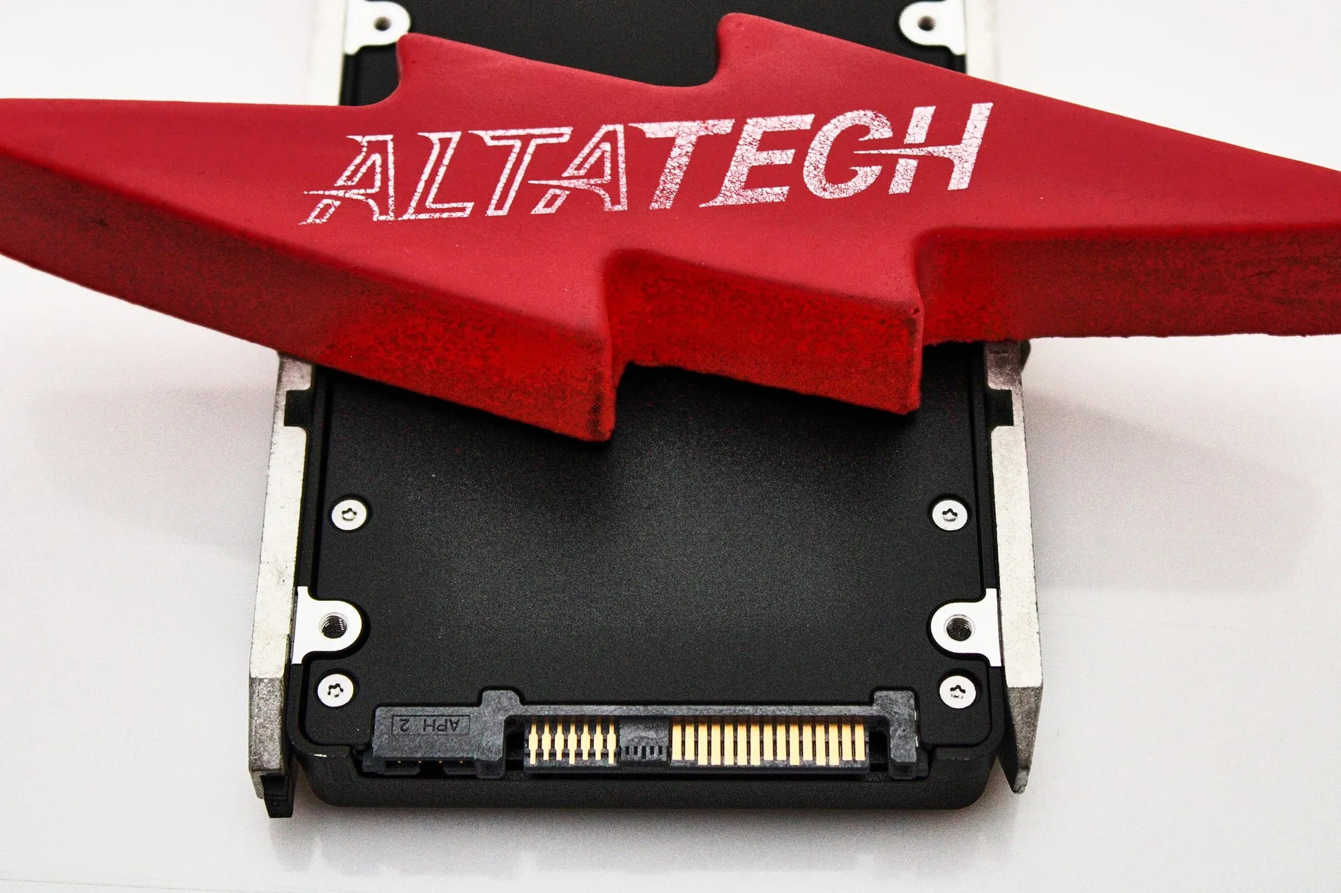 01EJ997 IBM IBM 7.68TB 2.5 Flash Drive